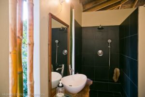 moringa cottage bathroom